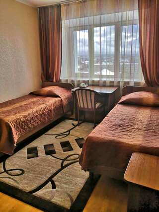 Гостиница Приокская Калуга Стандартный двухместный номер с 2 отдельными кроватями-4
